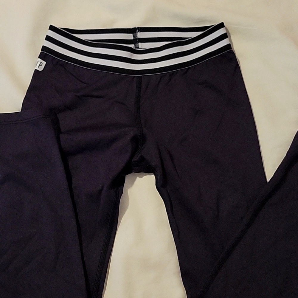 Sylvia P black leggings